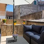 2 - Luxury With Terrace In Heart Of 아파트 *