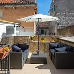 2 - Luxury With Terrace In Heart Of 스플리트