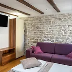 2 - Luxury With Terrace In Heart Of