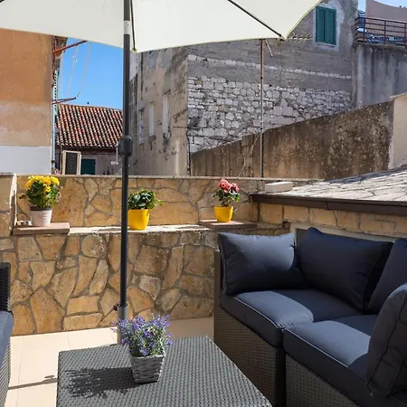 2 - Luxury With Terrace In Heart Of Appartement *