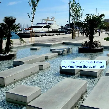 2 - Luxury With Terrace In Heart Of 아파트 *