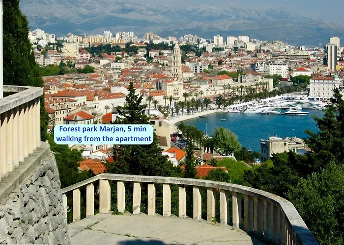 2 - Luxury With Terrace In Heart Of Apartamento
