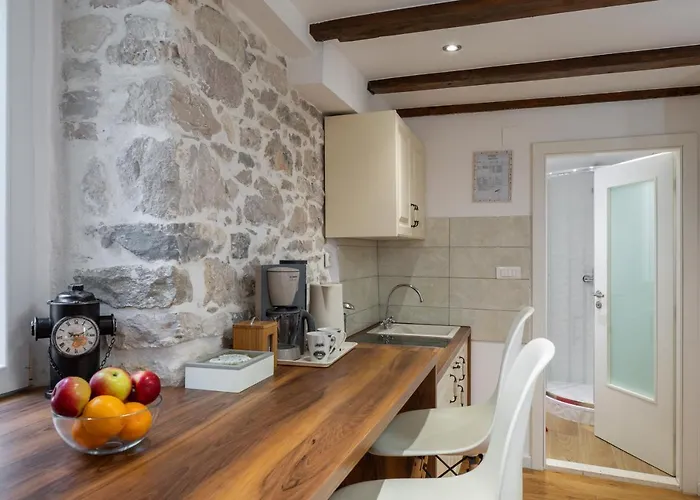 2 - Luxury With Terrace In Heart Of Split