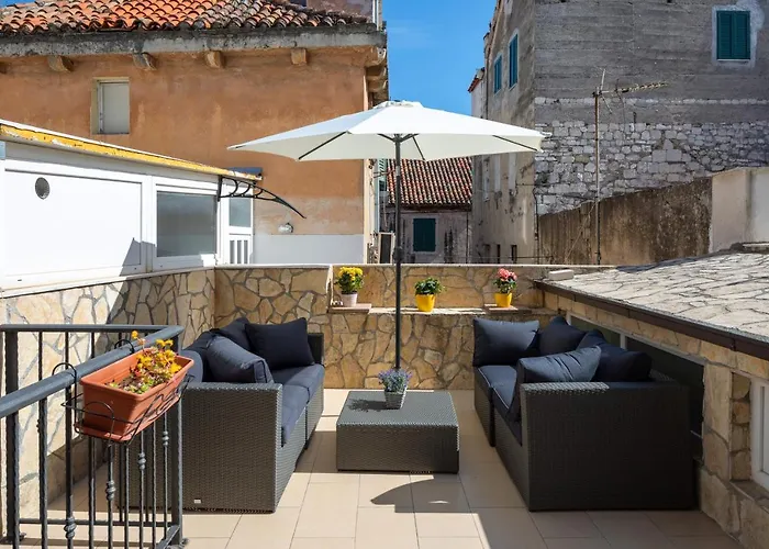 2 - Luxury With Terrace In Heart Of Split