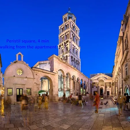 2 - Luxury With Terrace In Heart Of Daire *